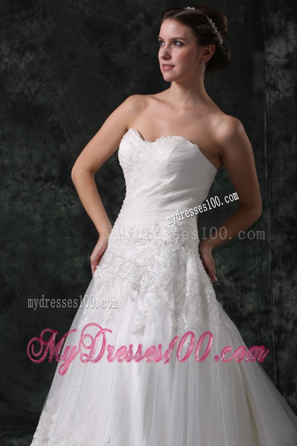 A-Line Sweetheart Court Train Appliques Lace Up Tulle Wedding Dress