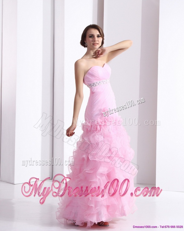 Baby Pink Sweetheart Ruching Wedding Dresses with Ruffles and Beading