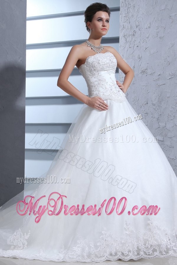 Ball Gown Strapless Lace Appliques Wedding Dress with Chapel Train