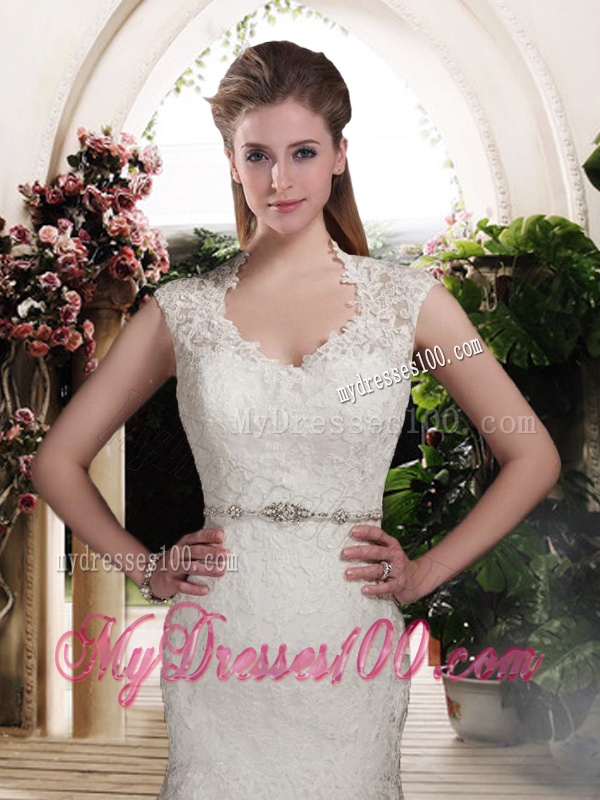 Elegant Mermaid Scoop Wedding Dresses with Beading and Belt