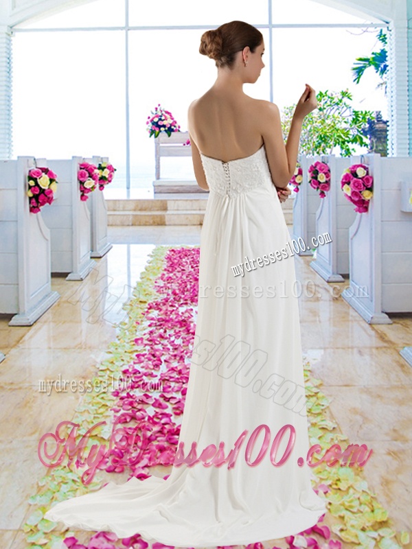 New Arrivals Empire Brush Train Wedding Gowns with Appliques