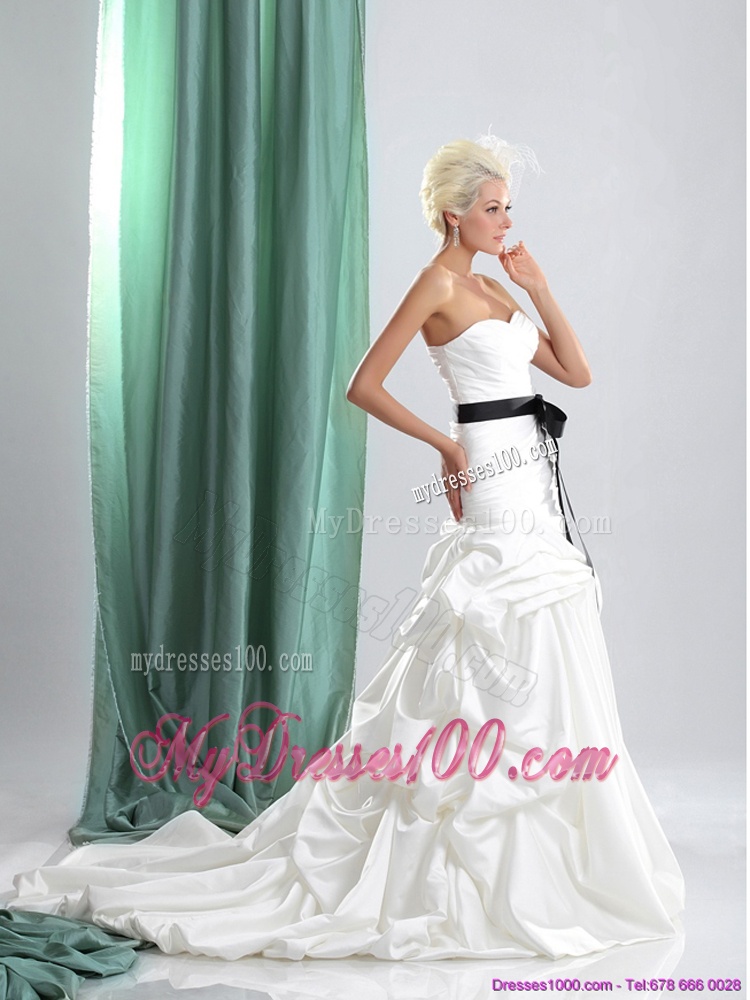 Sturning 2016 Sweetheart Wedding Dress with Ruching