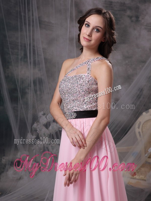 Baby Pink Brush Train Chiffon Prom Gown with One Shoulder and Beading