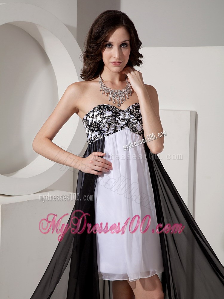 Black and White Chiffon Appliqued Sweetheart Prom Gown in High-low Style