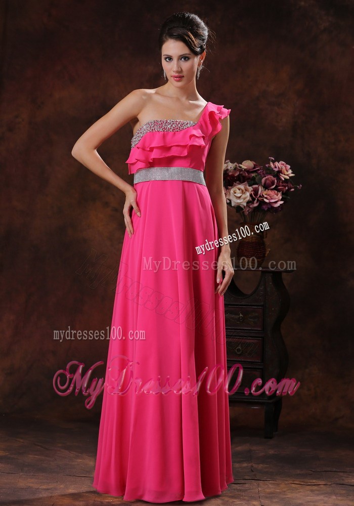 Flounced and Beaded Single Shoulder Floor-length Prom Dress in Coral Red