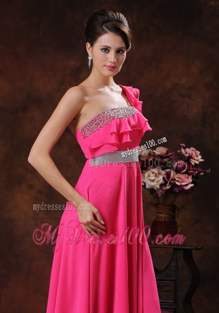 Flounced and Beaded Single Shoulder Floor-length Prom Dress in Coral Red