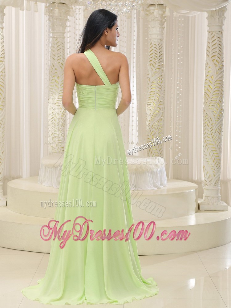 Yellow Green One Shoulder and Ruched Bodice Beaded Decorate Bust For 2013 Prom Dress