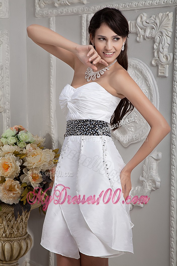 Gorgeous White Sweetheart Beading Mini-length Nightclub Dress