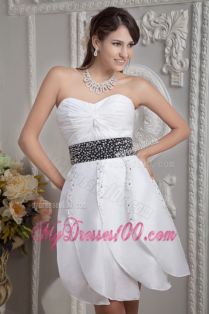 Gorgeous White Sweetheart Beading Mini-length Nightclub Dress