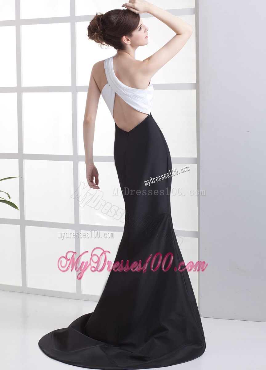 Flowers One Shoulder White and Black Brush Train 2013 Celebrity Dresses