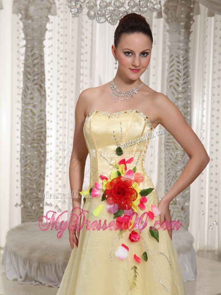 Flowers Beaded Light Yellow Pageant Dresses with Floor-length Strapless