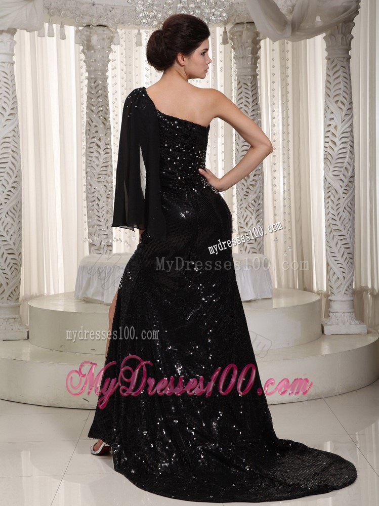 Black One Shoulder Watteau Train Sequined Pageant Dresses with High Slit