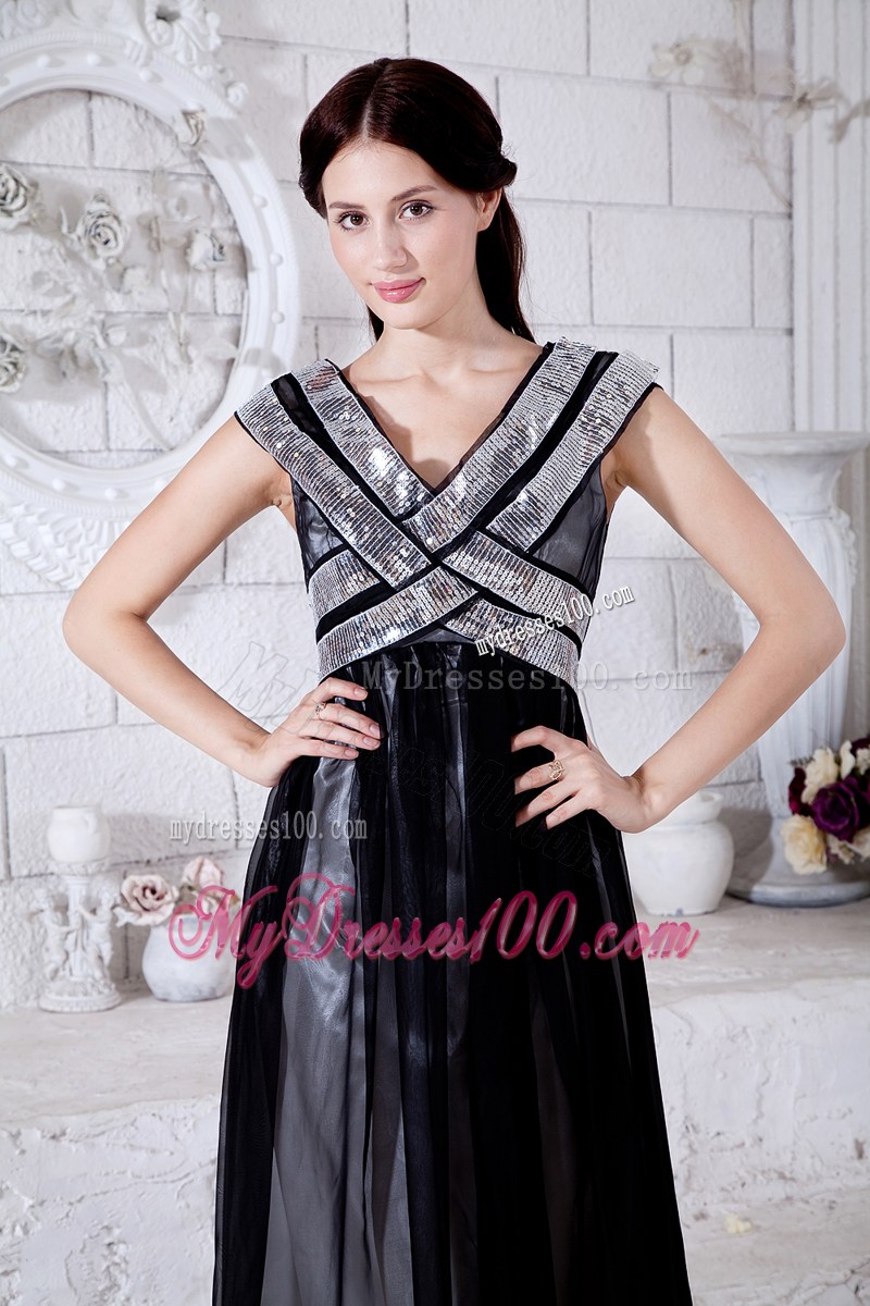 Black Empire V-neck Brush Train Sequins Pageant Dresses for 2013