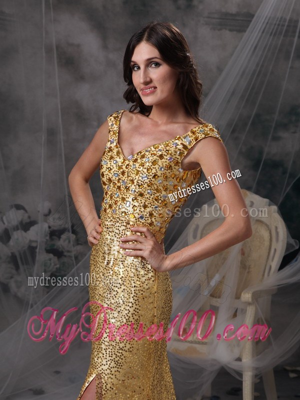 Low Price Gold Empire V-neck Pageant Dresses Sequin Beading and Ruching