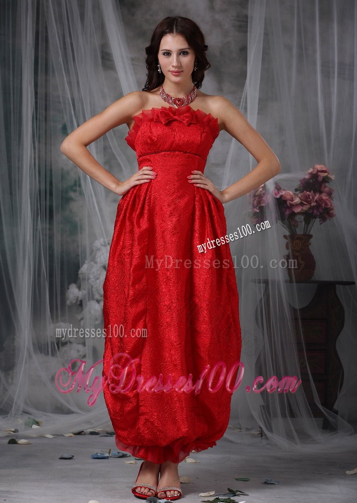 2013 Discount Red Column Strapless Long Bowknot Celebrity Dresses