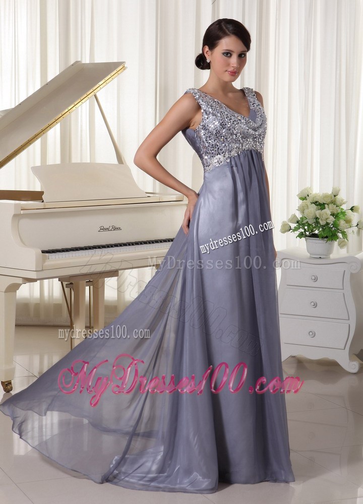 2013 Grey Sequins V-neck Appliques Celebrity Dresses For Prom Party