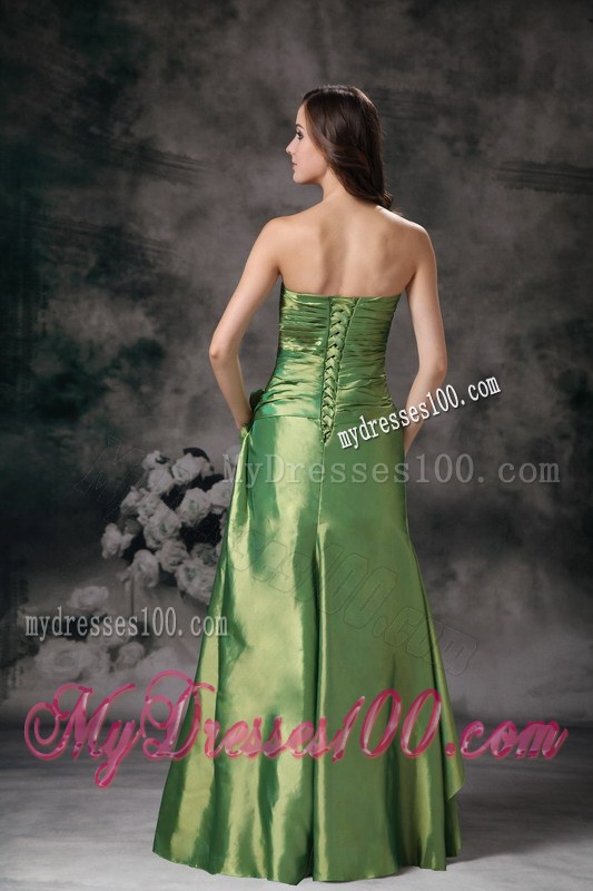 Discount Green Sweetheart Celebrity Dresses with Column Ruching