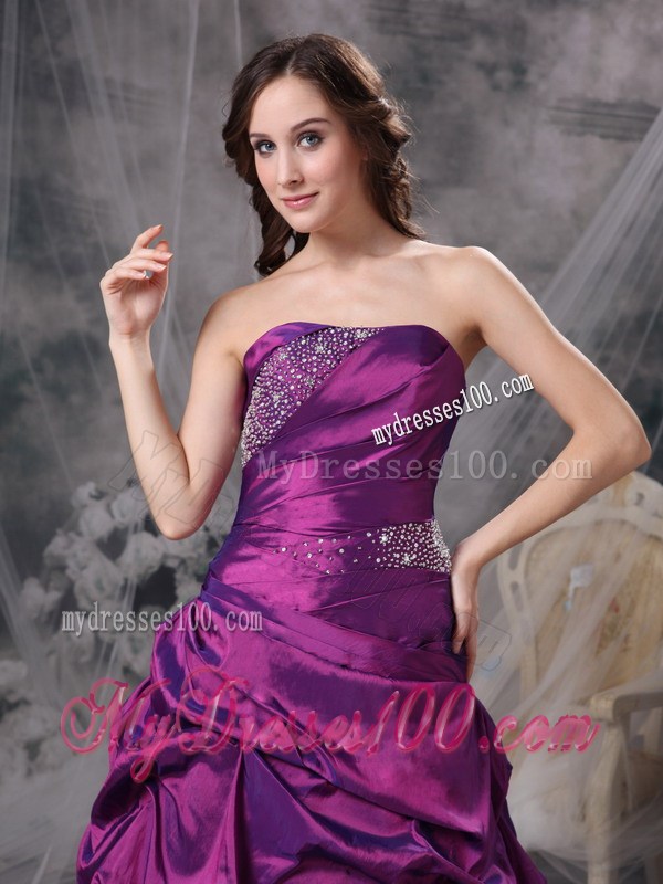 Classical Purple Strapless Party Dresses Beading Party Dress