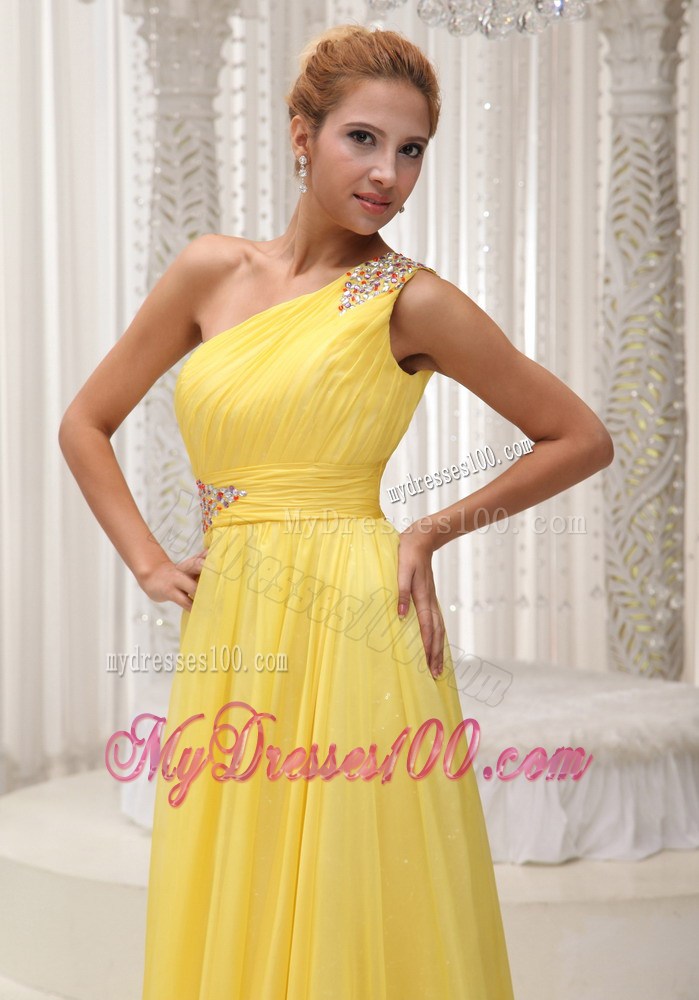Beaded One Shoulder and Ruched Yellow Floor-length Party Dresses