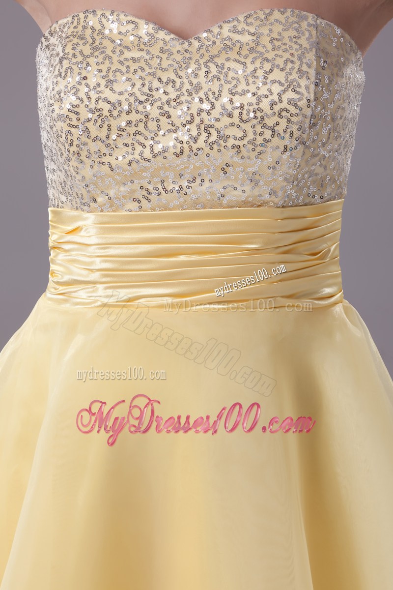 2013 Lovely Yellow Sweetheart Knee-length Beading Party Dresses