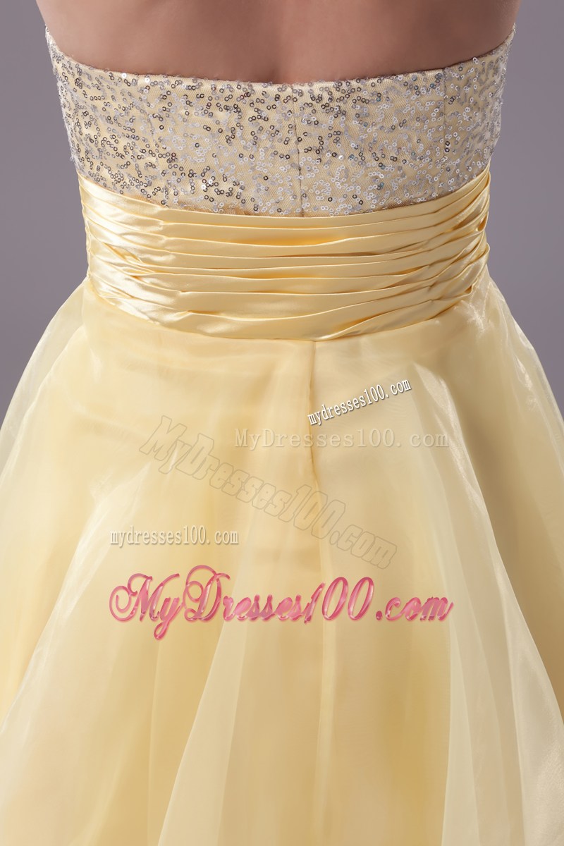 2013 Lovely Yellow Sweetheart Knee-length Beading Party Dresses