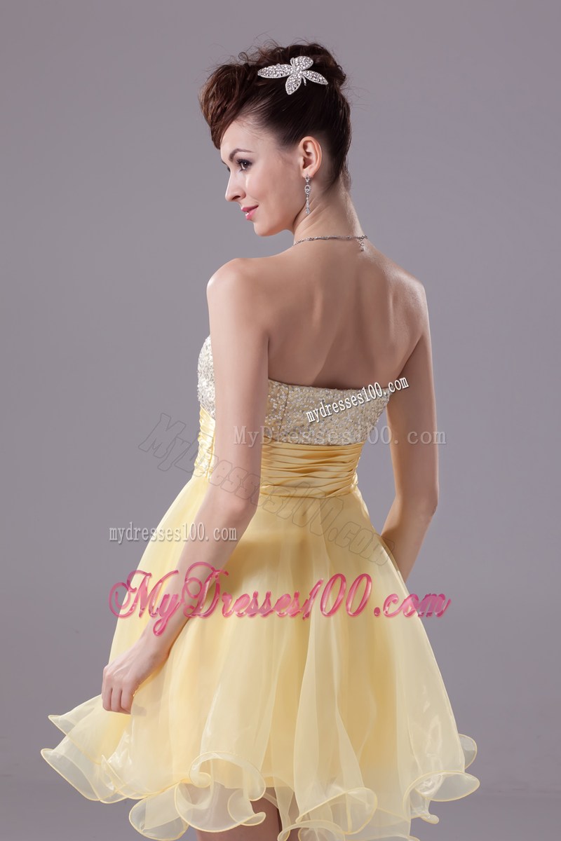 2013 Lovely Yellow Sweetheart Knee-length Beading Party Dresses