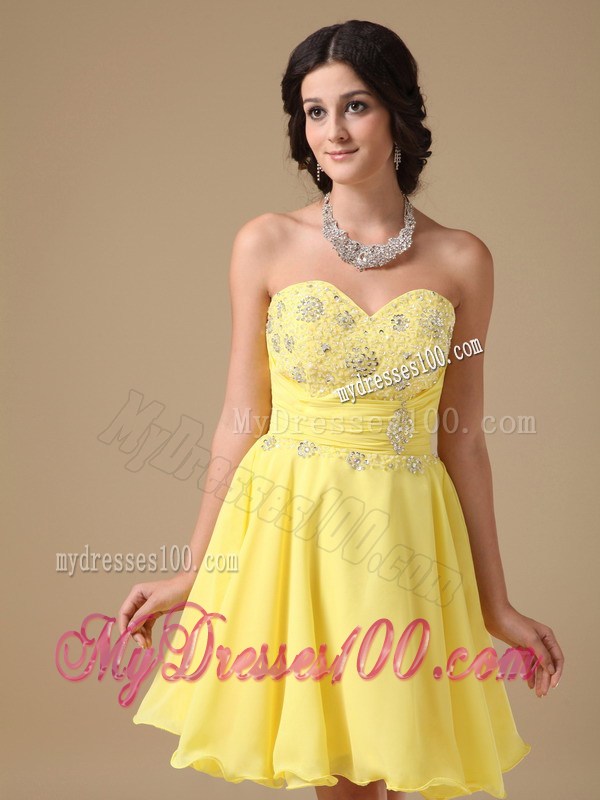 Elegant Yellow Sweetheart Mini-length Beading Party Dresses