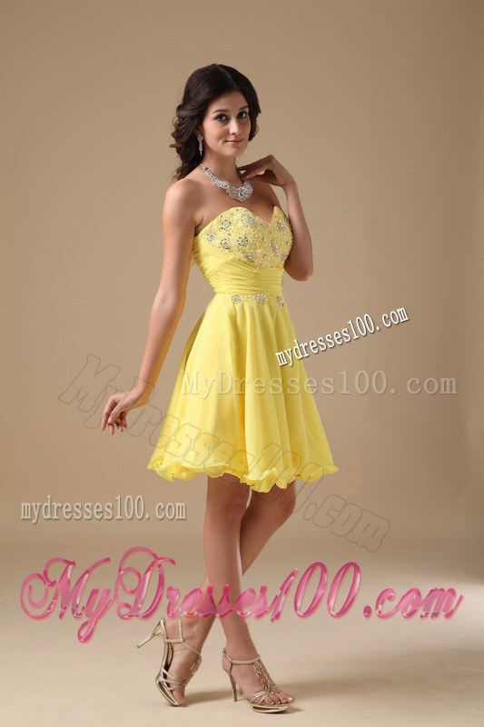 Elegant Yellow Sweetheart Mini-length Beading Party Dresses