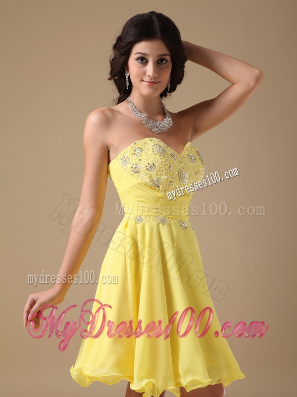 Elegant Yellow Sweetheart Mini-length Beading Party Dresses