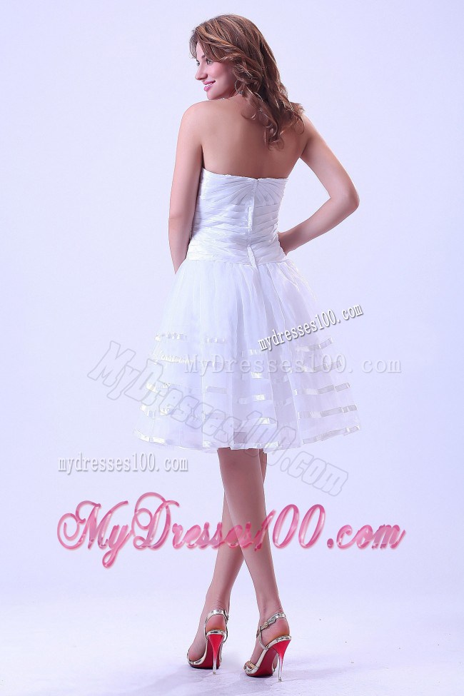 Sweetheart Knee-length Short White Summer Party Dress With Ruched