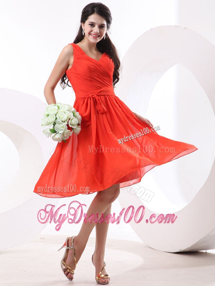 Cheap Red Column V-neck Ruched For Party Dress With Knee-length