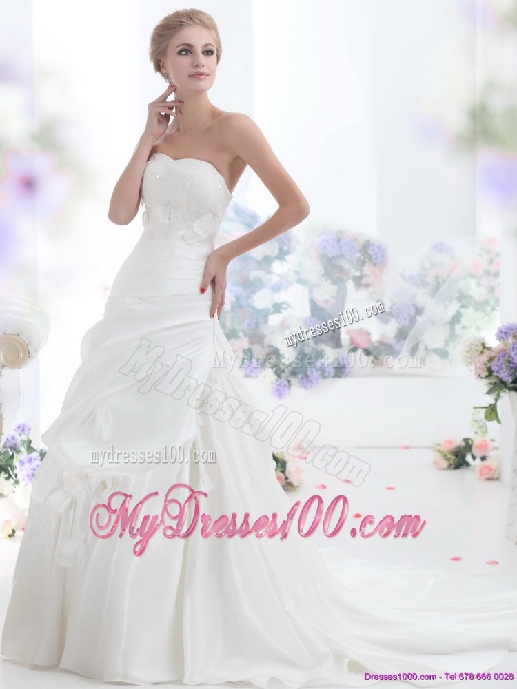 2016 Classical Strapless Wedding Dress with Lace and Ruching