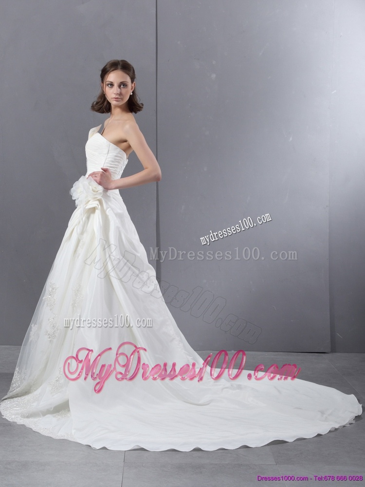 2016 Elegant Strapless Wedding Dress with Hand Made Flowers and Ruching