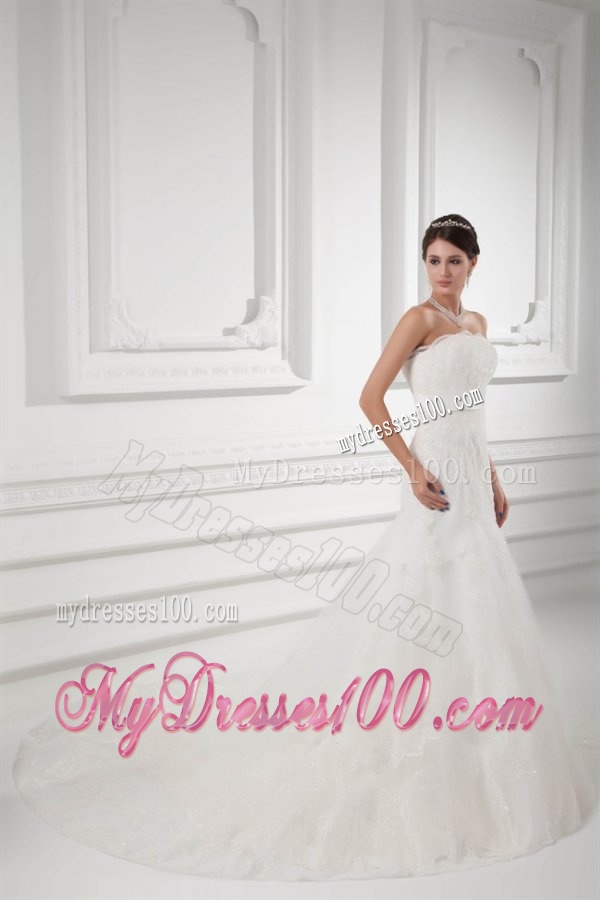 Clasp Handle A-line Strapless Lace Wedding Dress with Chapel Train