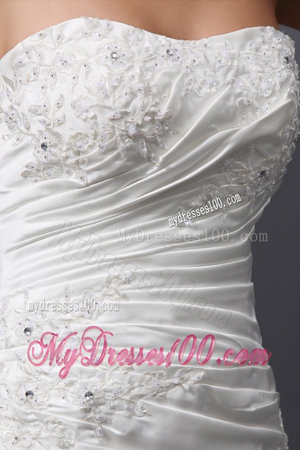 Elegant Column Strapless Ruching and Appliques Wedding Dress with Court Train