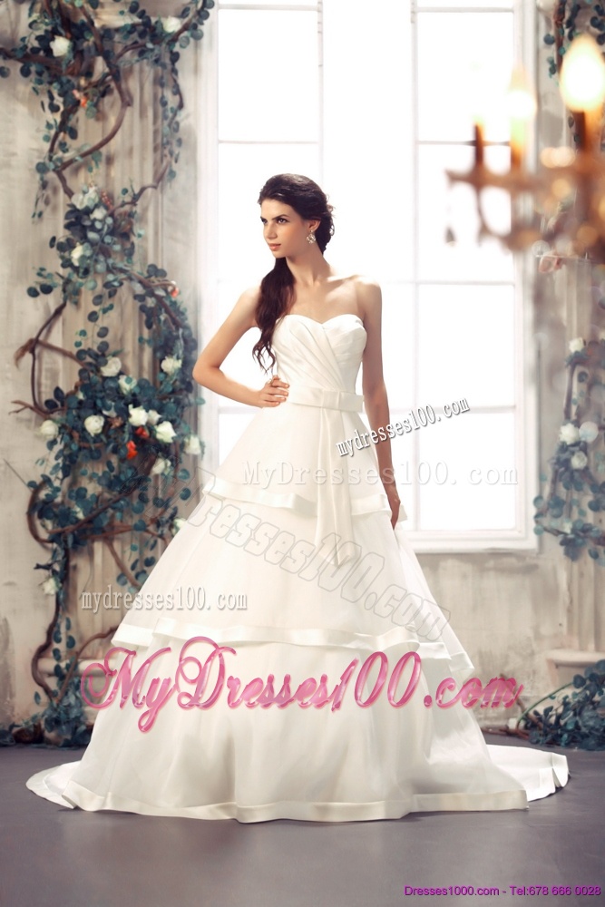 Popular Sweetheart White Bridal Gowns with Chapel Train