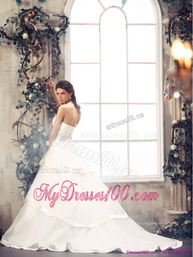 Popular Sweetheart White Bridal Gowns with Chapel Train
