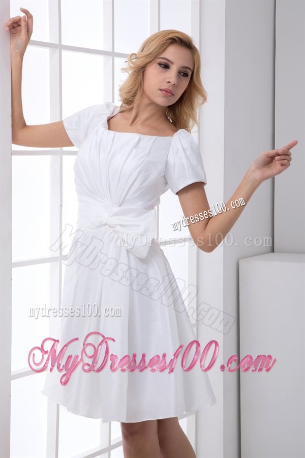 Pretty A-line Scoop Short Sleeves Wedding Dress with Ruching