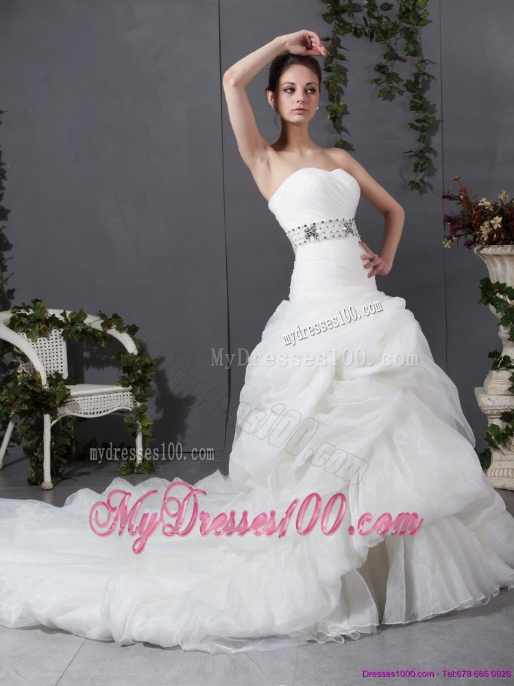 Sophisticated 2016 Strapless Wedding Dress with Beading and Ruching