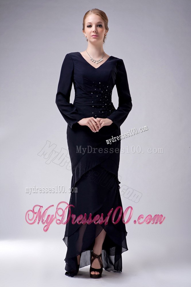 Navy Blue Column V-neck High-low Beading Mother of the Bride Dress