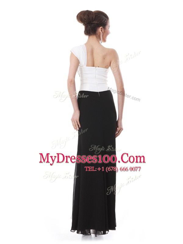 Lovely Chiffon One Shoulder Sleeveless Zipper Beading and Hand Made Flower Mother Of The Bride Dress in White And Black