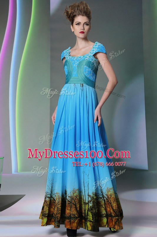 Traditional Baby Blue Zipper Square Appliques and Pattern Printed Sleeveless