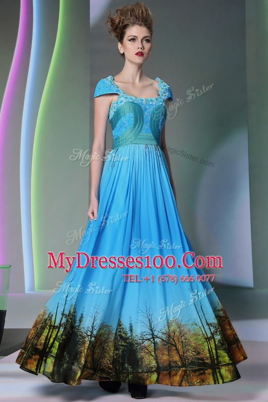 Traditional Baby Blue Zipper Square Appliques and Pattern Printed Sleeveless