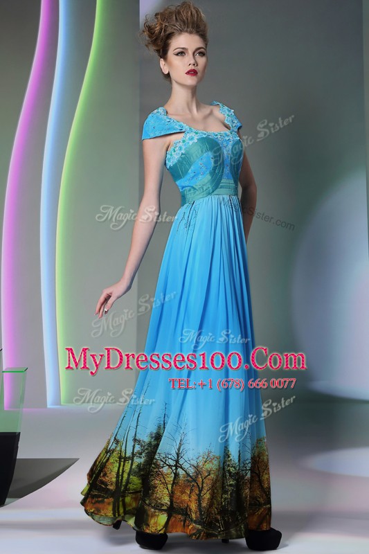Traditional Baby Blue Zipper Square Appliques and Pattern Printed Sleeveless