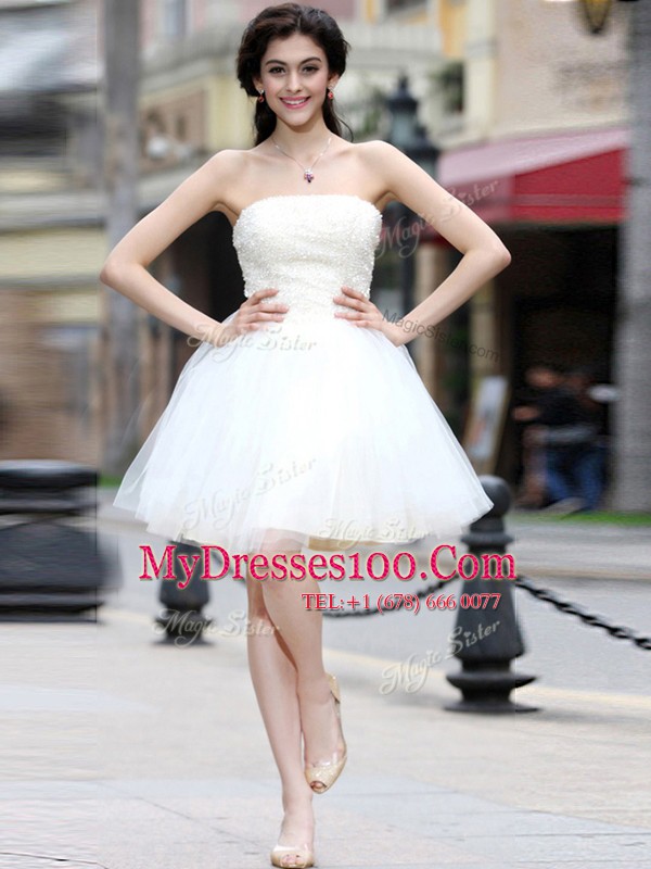 Superior Knee Length Lace Up Womens Party Dresses White for Prom and Party with Beading