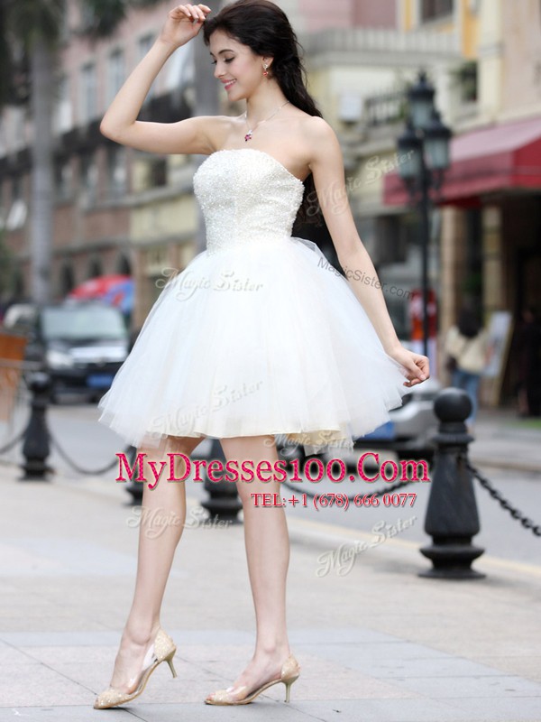Superior Knee Length Lace Up Womens Party Dresses White for Prom and Party with Beading