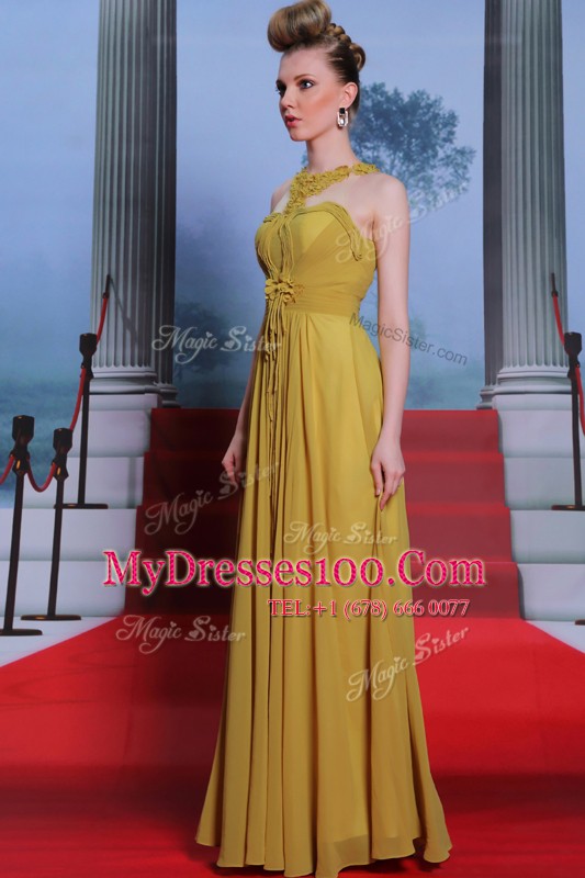Customized Floor Length Gold Scalloped Sleeveless Clasp Handle