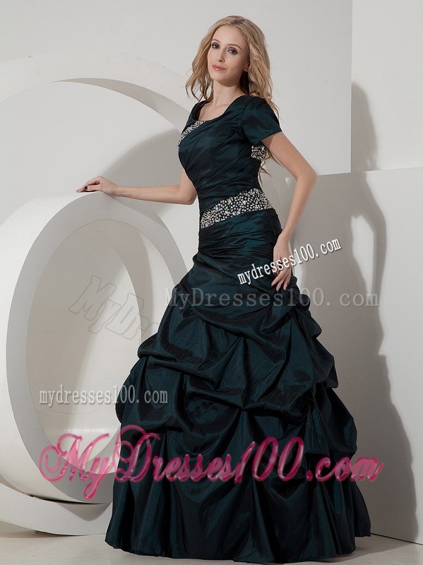 Elegant Navy Blue Scoop Beading Prom Dress with Short Sleeves
