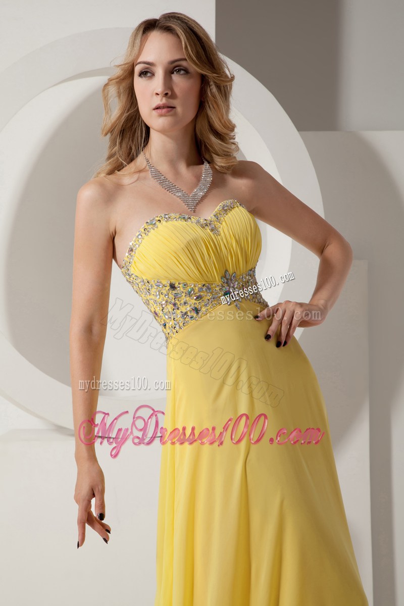 Beautiful Yellow Sweetheart Prom Dress with Beading and Ruching