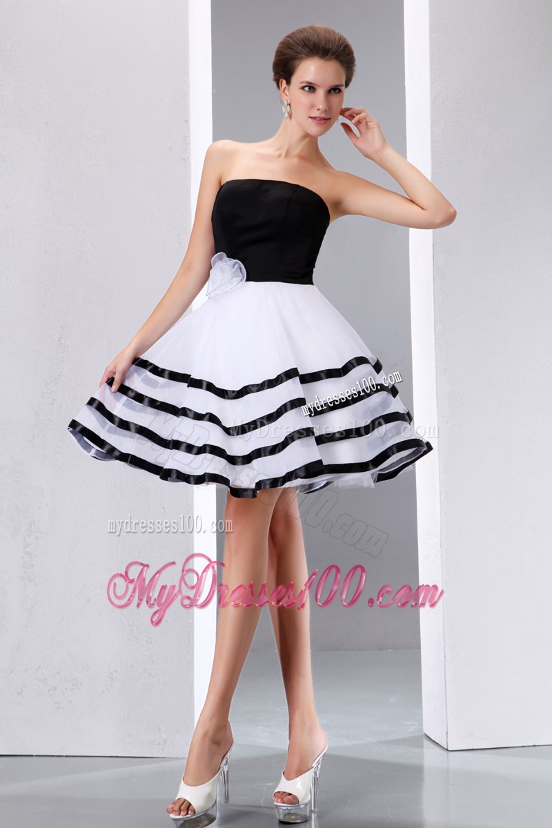 Black and White Knee-length Hand Made Flower Prom Dress